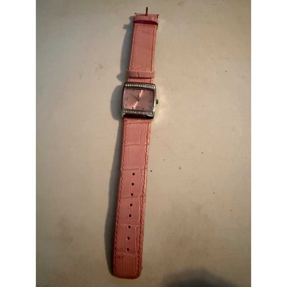 Idk if it works. Wm's Pink FauxAlligator LeatherCrystal BezelFashionAnalog Watch